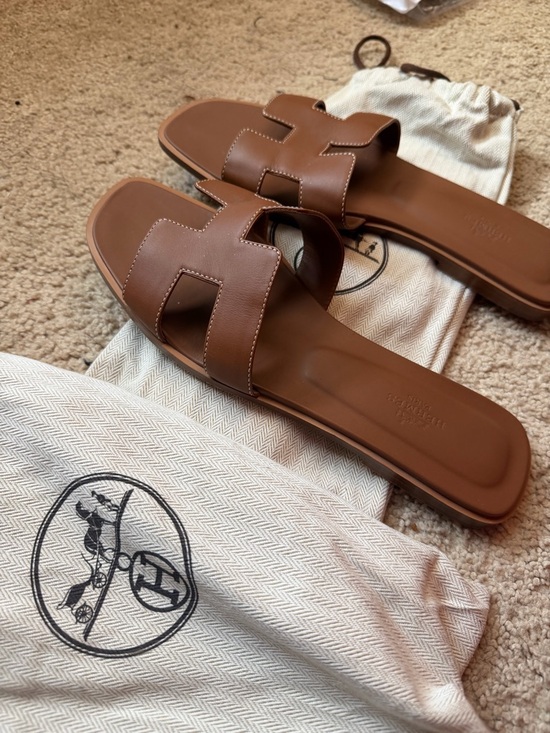 Hermes Brown Oran Slide Sandals in Cognac Leather - Picture 9 of 10